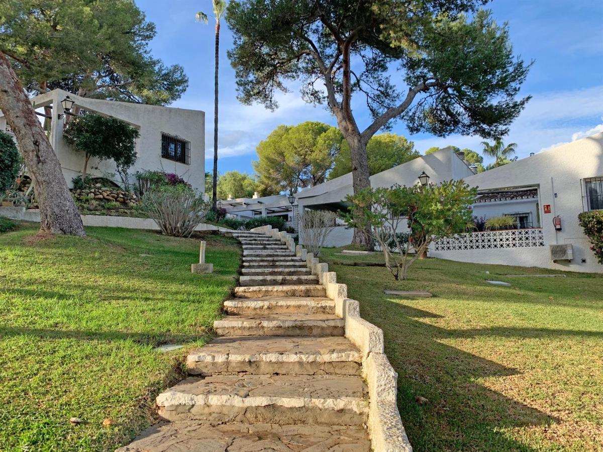 Bungalow With Large Terrace In A Quiet Park - Beach Nearby Sitio de Calahonda Ngoại thất bức ảnh